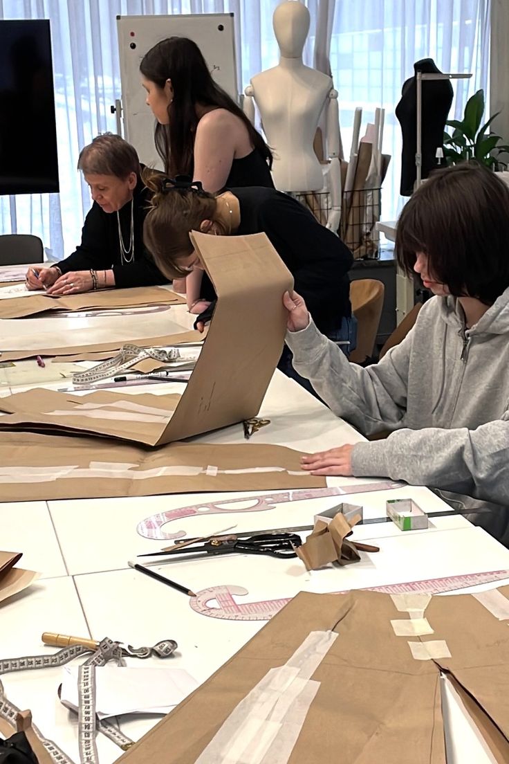 Heller, minimalistischer Meditationsraum von innen